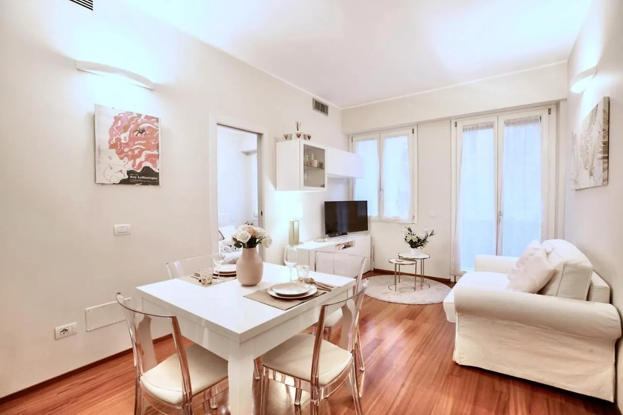 Easylife - Elegante Bilocale A Due Passi Dal Colorato Quartiere Di Porta Venezia Apartment Milan Italy