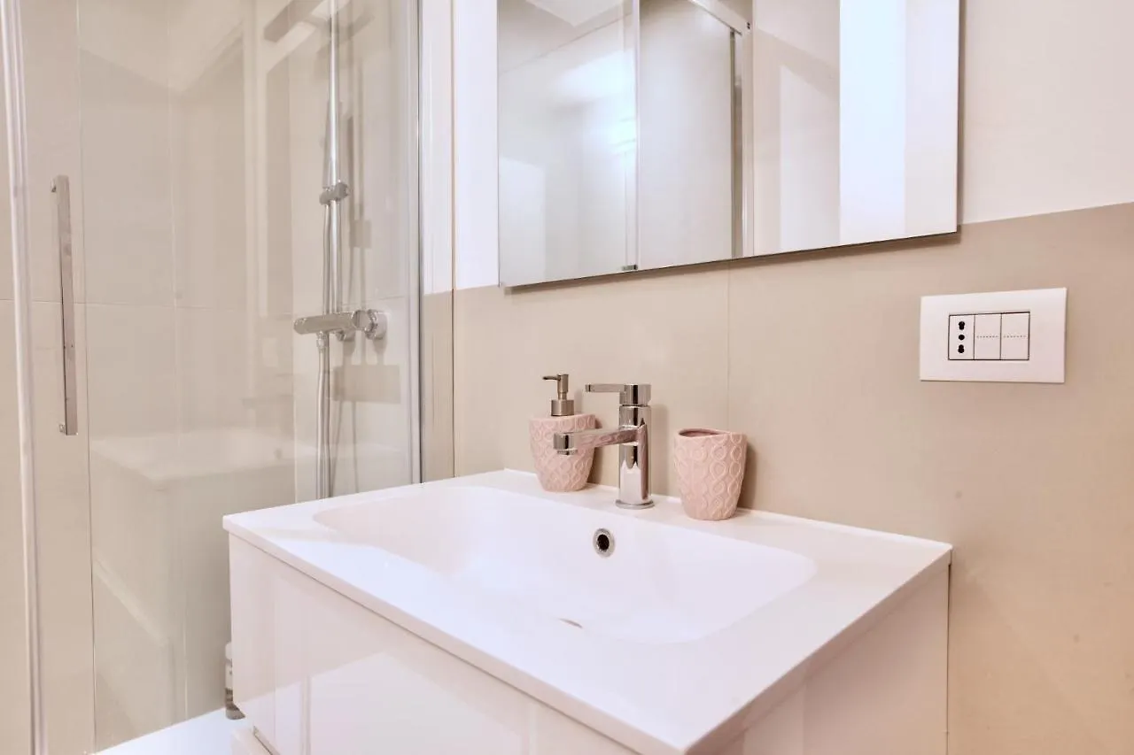 Easylife - Elegante Bilocale A Due Passi Dal Colorato Quartiere Di Porta Venezia Apartment Milan Italy